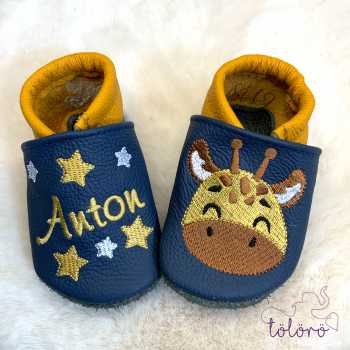 Name mit Sternen und Giraffenkopf