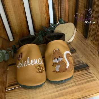 Preview: Name mit Blättern und Eichhörnchen