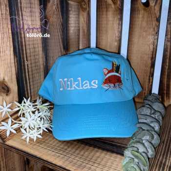 Cap mit Name und Federfuchs