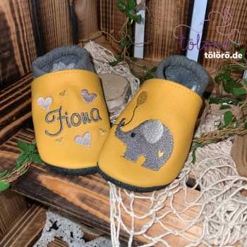 Name mit Herzen und Elefant