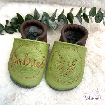 Name im Kreis und Hirsch