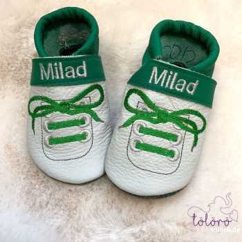 Schnürsenkel mit Schleife und Namen