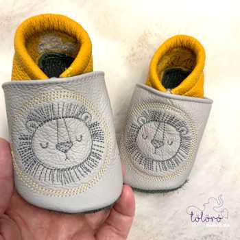 *sofortkauf* Löwe im Kreis Gr. 18/19