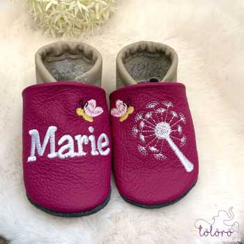 Name mit Schmetterling und Pusteblume