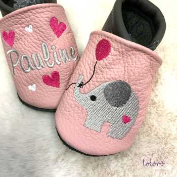 Name mit Herzen und Elefant