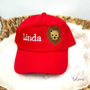 Cap mit Name und Löwenkopf