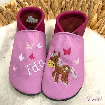 Preview: Name mit Schmetterlinge und Pferdchen