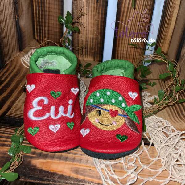 Name mit Herzen und Piratenmädchen