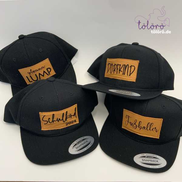 Cap Snapback schwarz mit Patch