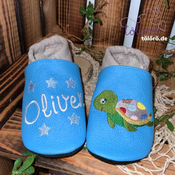 Name mit Sternen und Schildkröte