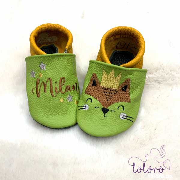 Name mit Sternen und Fuchskopf mit Krone