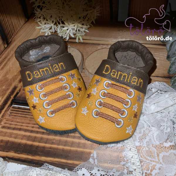 Schnürsenkel mit Sternen und Name