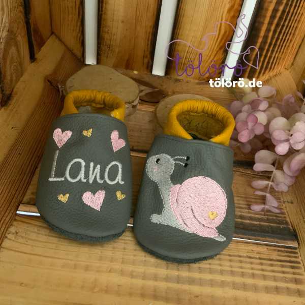 Name mit Herzen und Schnecke