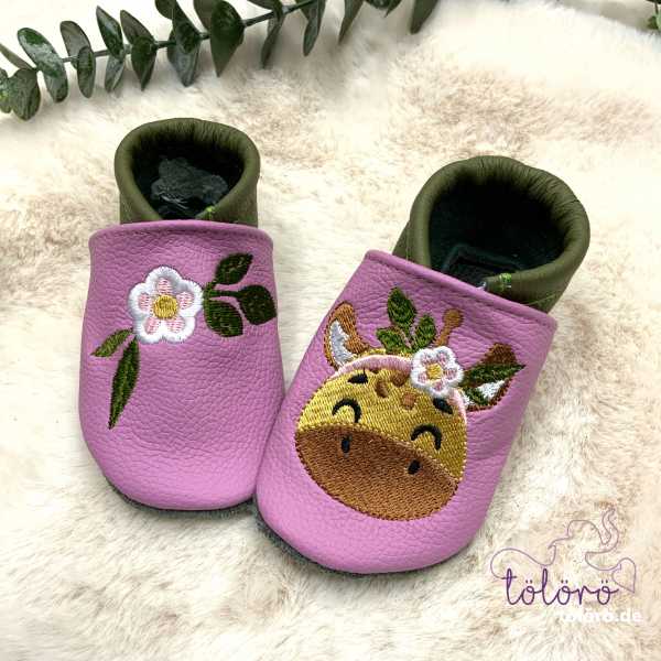 *sofortkauf* Giraffe mit Blume Gr. 19/20