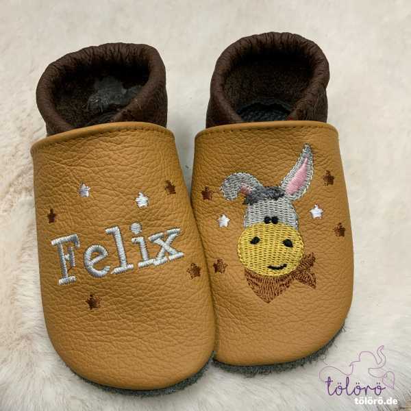 Name mit Sternen und Eselkopf