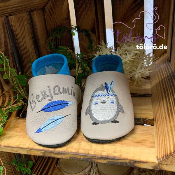 Name mit Federn und Pinguin Boho