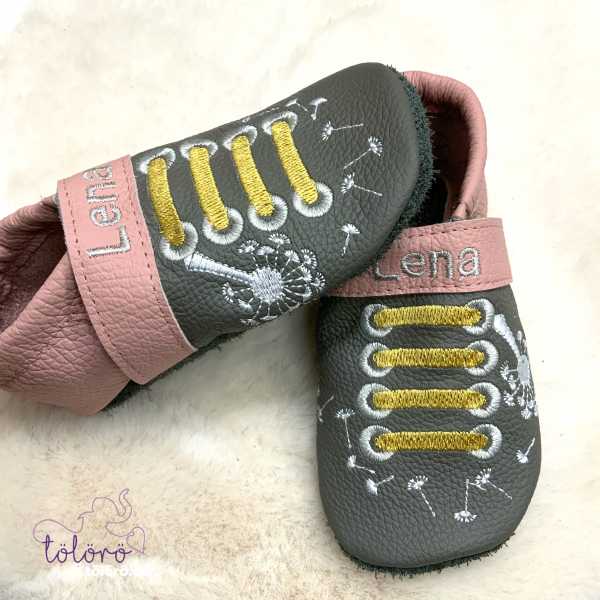 Schnürsenkel mit Pusteblume und Namen