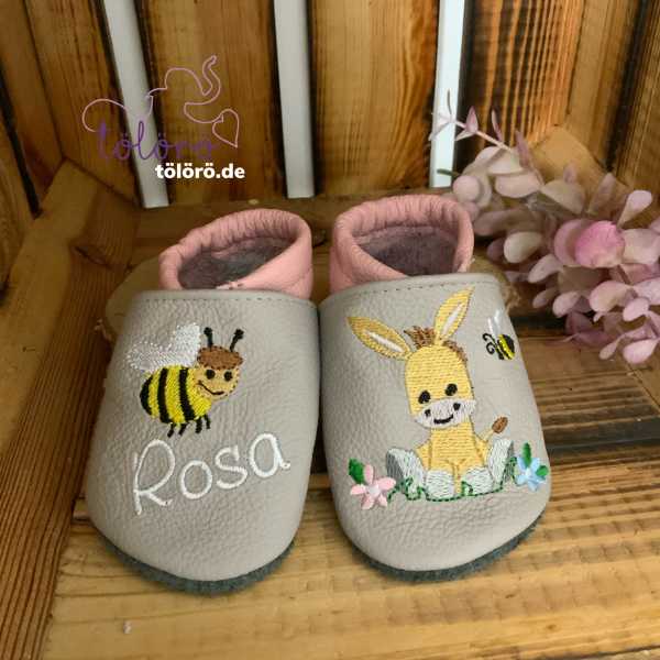 Name mit Biene und Eselchen