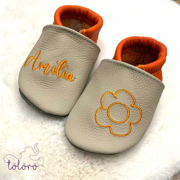 Name und Blume negativ seitlich