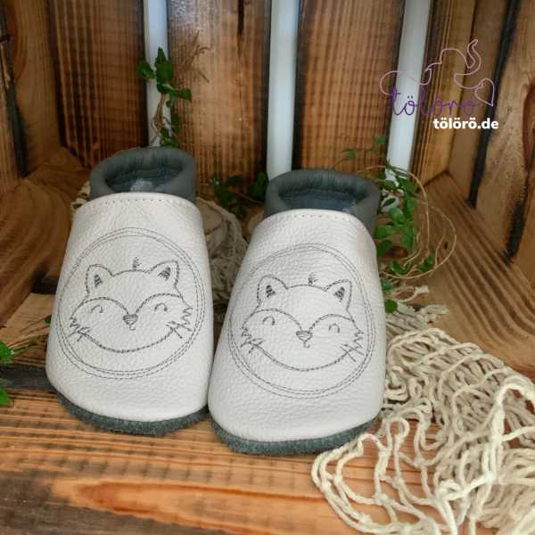 Name im Kreis und Fuchs