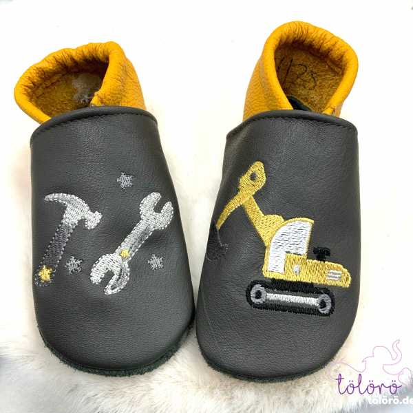 *sofortkauf* Werkzeug und Bagger Gr. 24/25