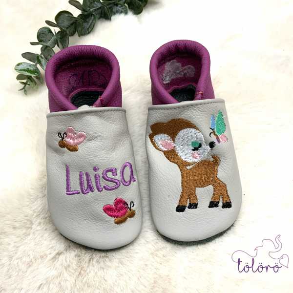 Name mit Schmetterlingen und Rehkitz