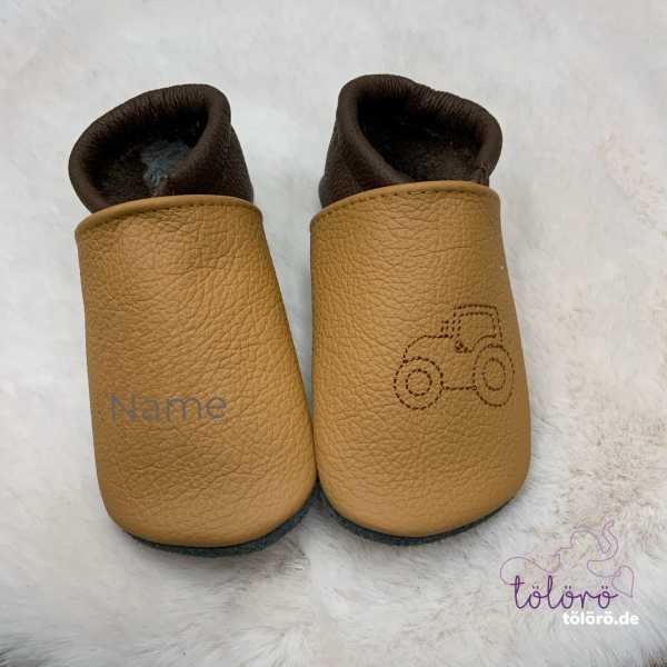 Name und Traktor negativ seitlich