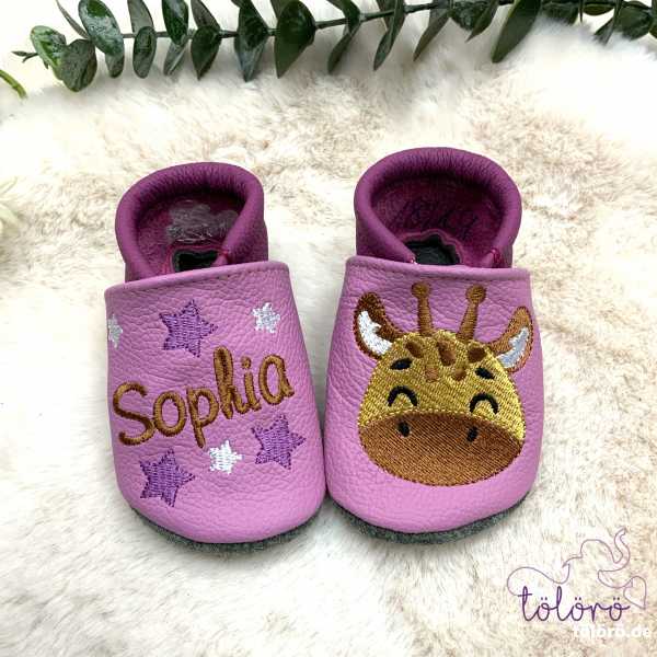 Name mit Sternen und Giraffenkopf