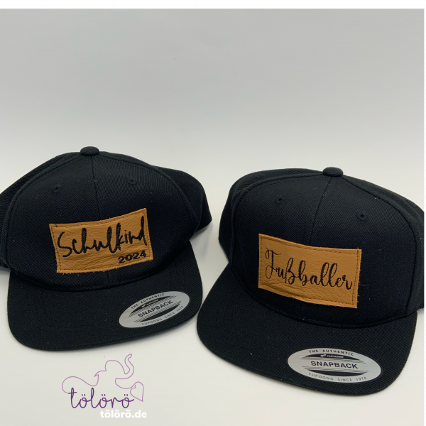 Cap Snapback schwarz mit Patch