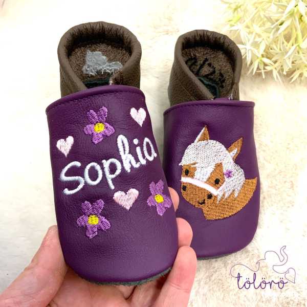 Name mit Blumen, Herzen und Pferd Fritz